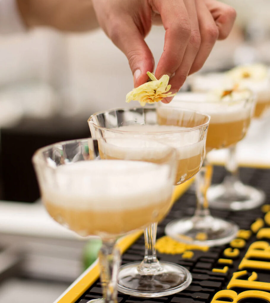 half img 03 half img 03